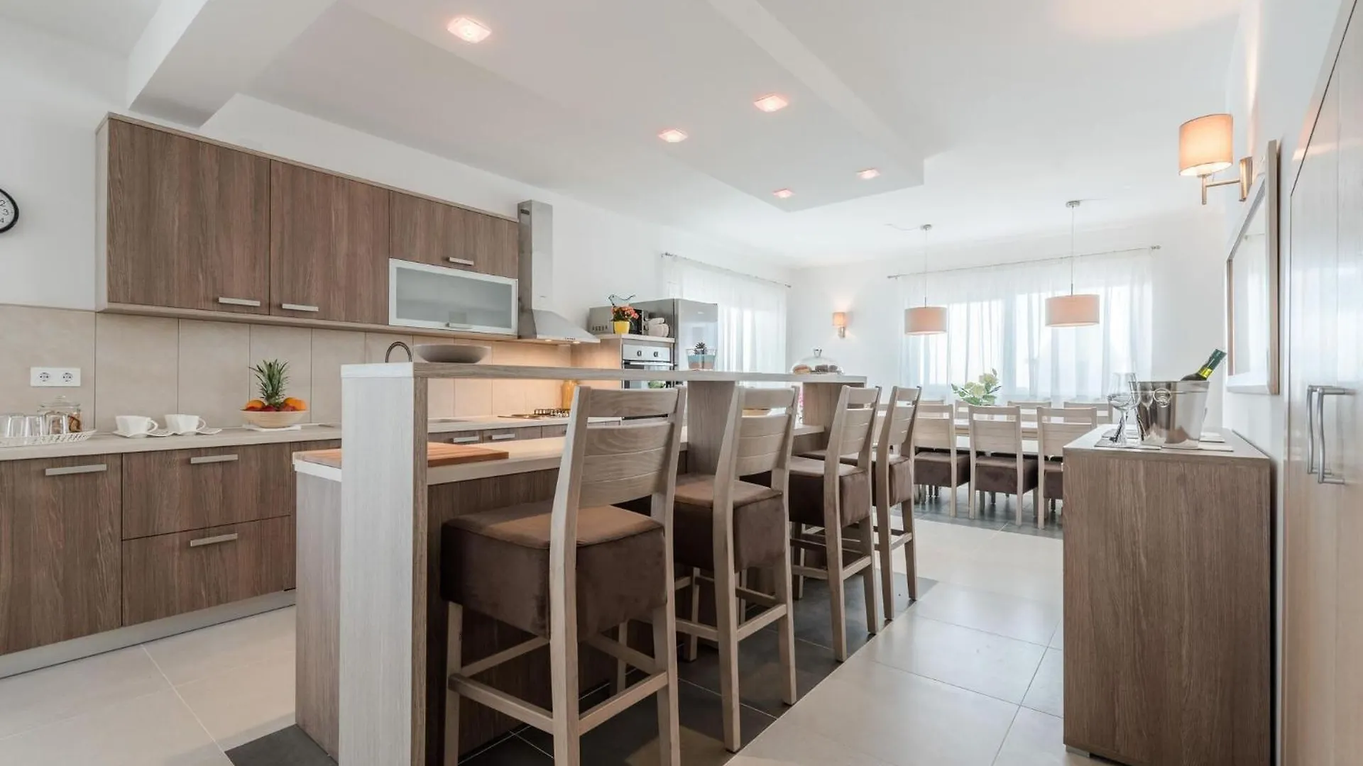 Beautiful Villa With Swimming Pool And Terrace Sukosan