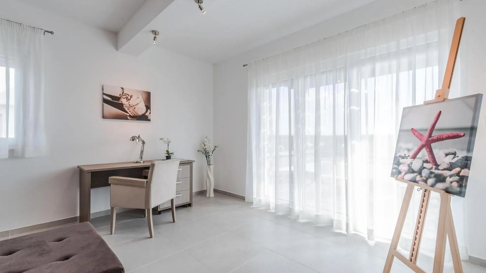 Beautiful Villa With Swimming Pool And Terrace Sukosan